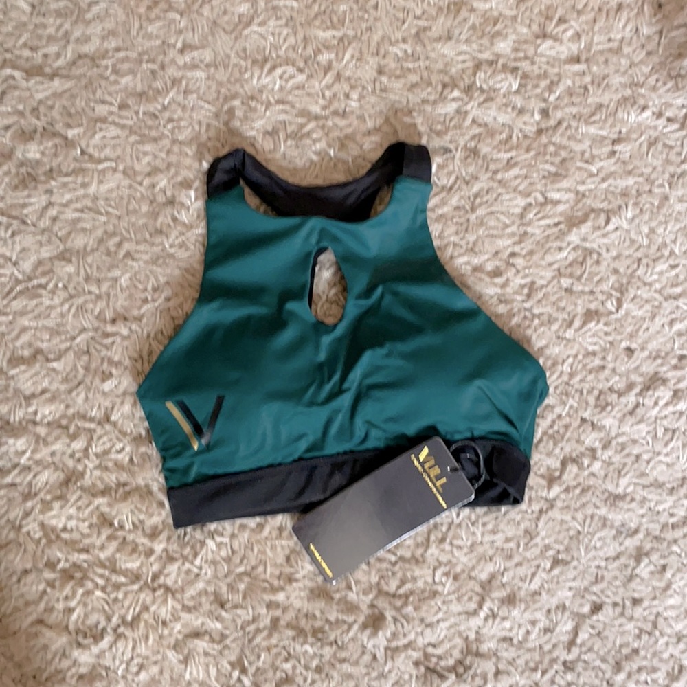 VullSport- Liquid Compression Sports Bra NWT size Small